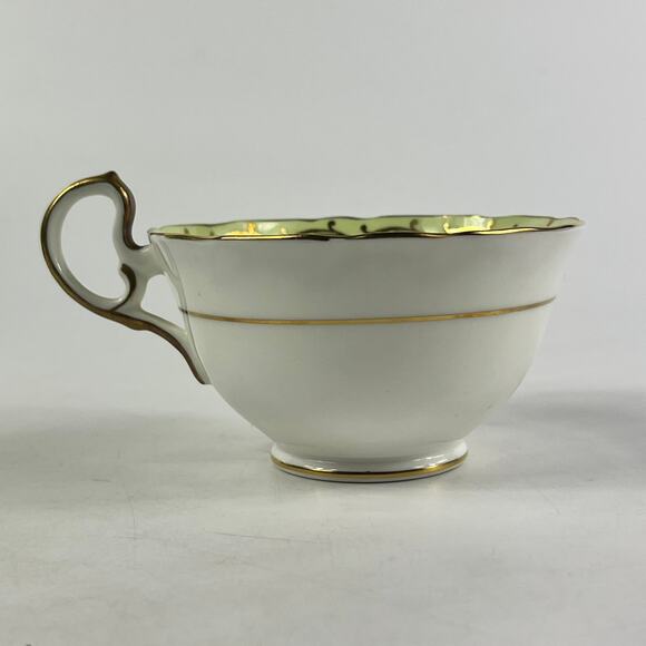 Aynsley England Bone China Teacup Saucer Set Green Gold Floral Pattern 7905 - Picture 4 of 15